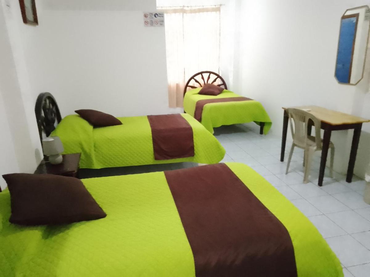 Hotel Isla Del Descanso Puerto Villamil Exteriör bild