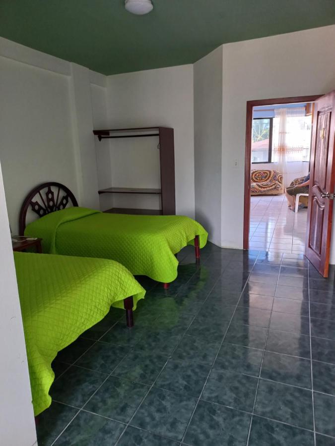 Hotel Isla Del Descanso Puerto Villamil Exteriör bild